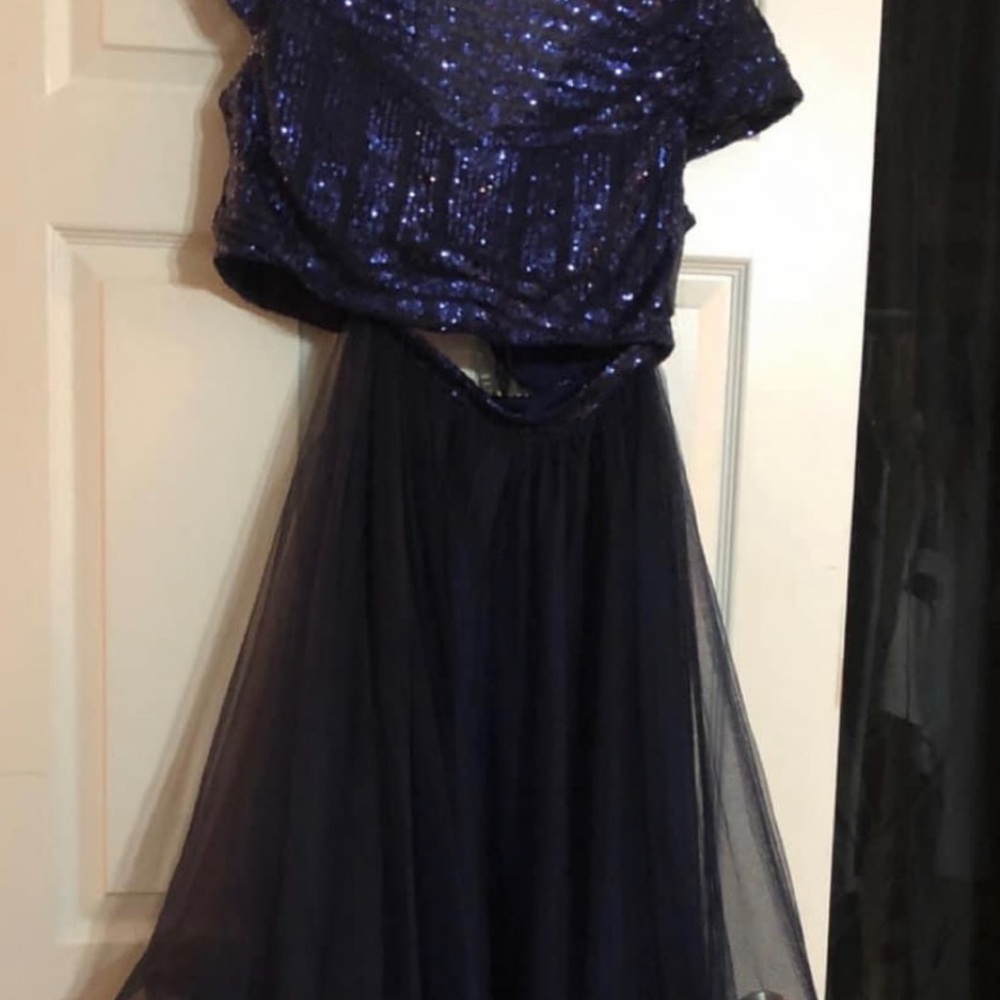 Elegant Navy Sequin Gown